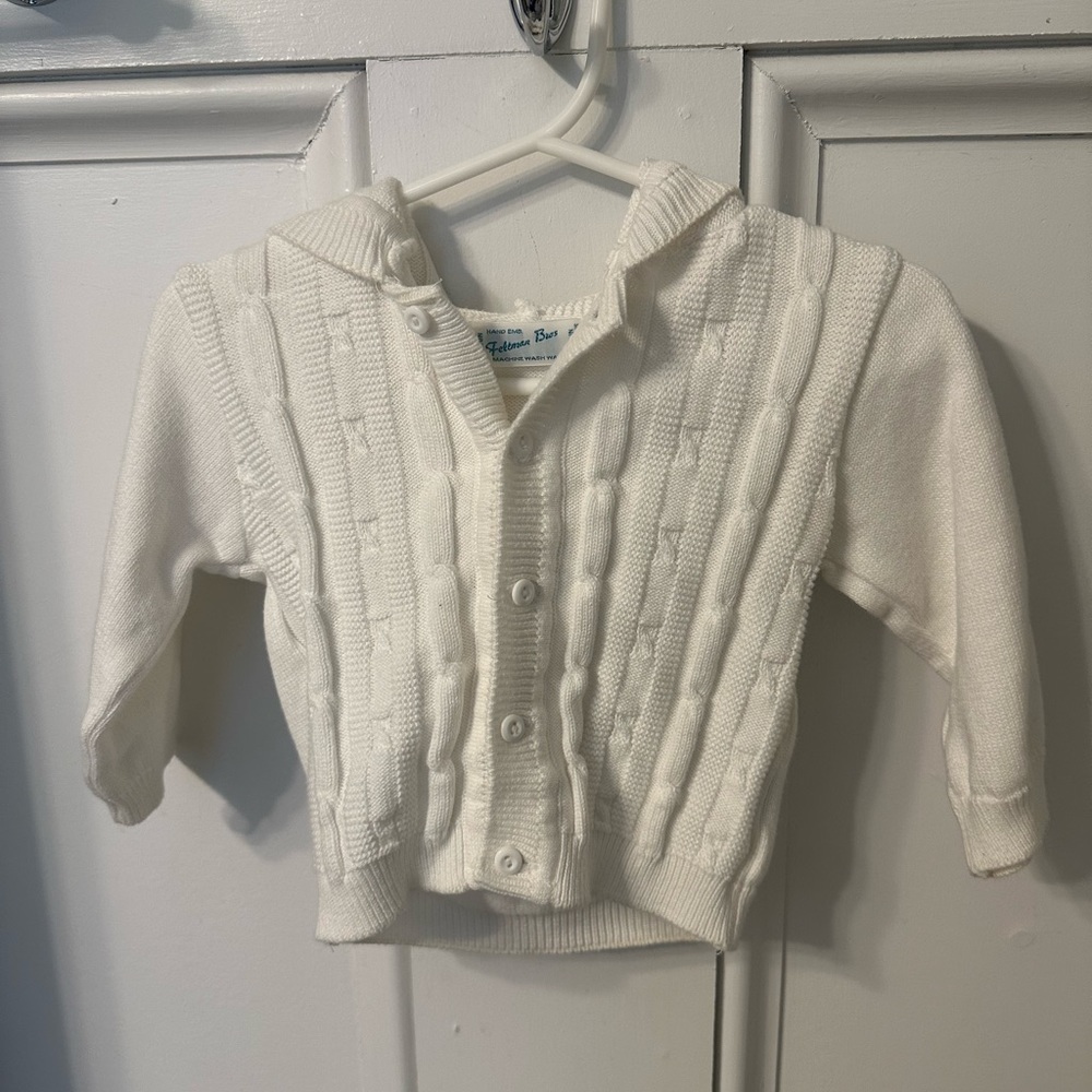 NWOT Feltman Bros knit cardigan with hood